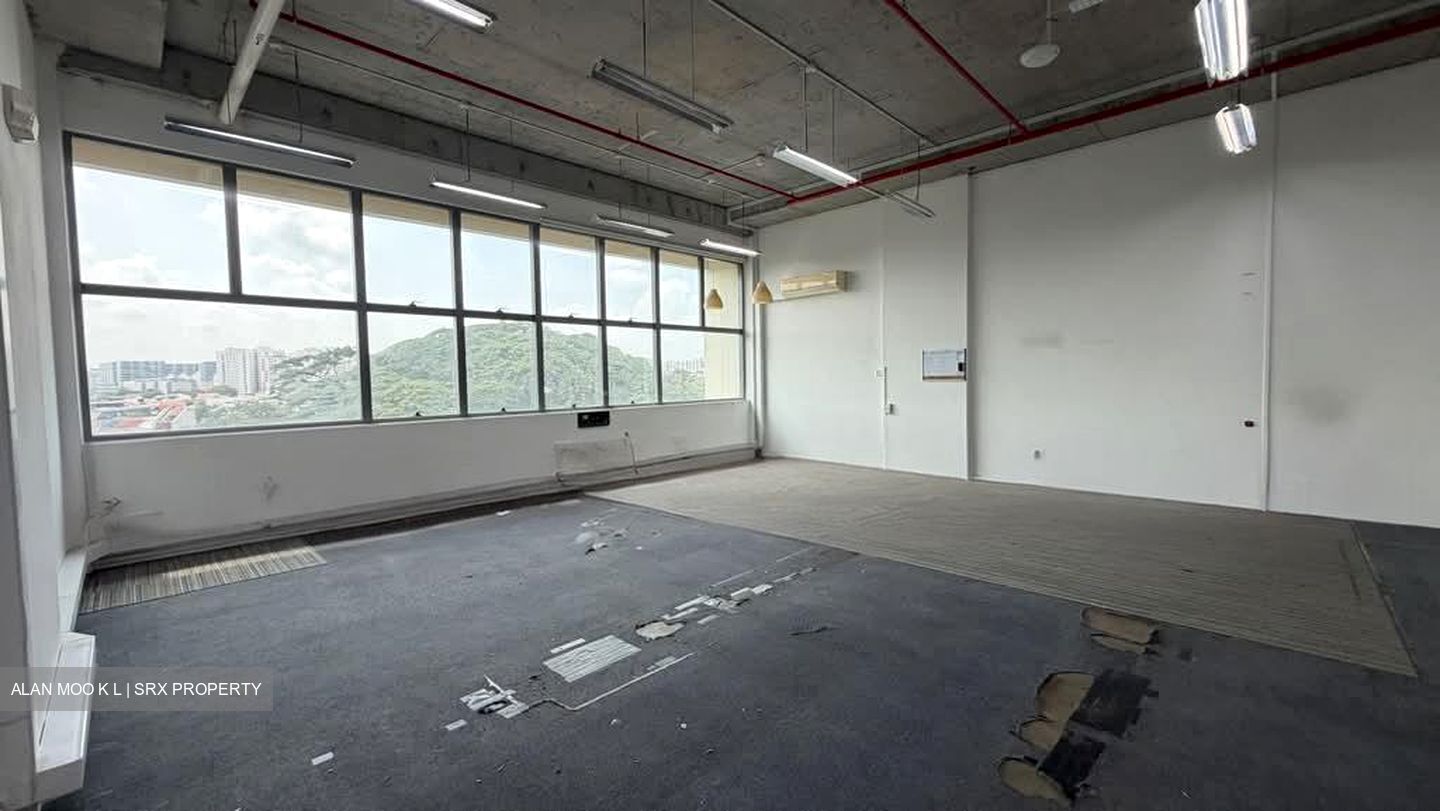 The Crescent @ Kallang (D13), Factory #596252831